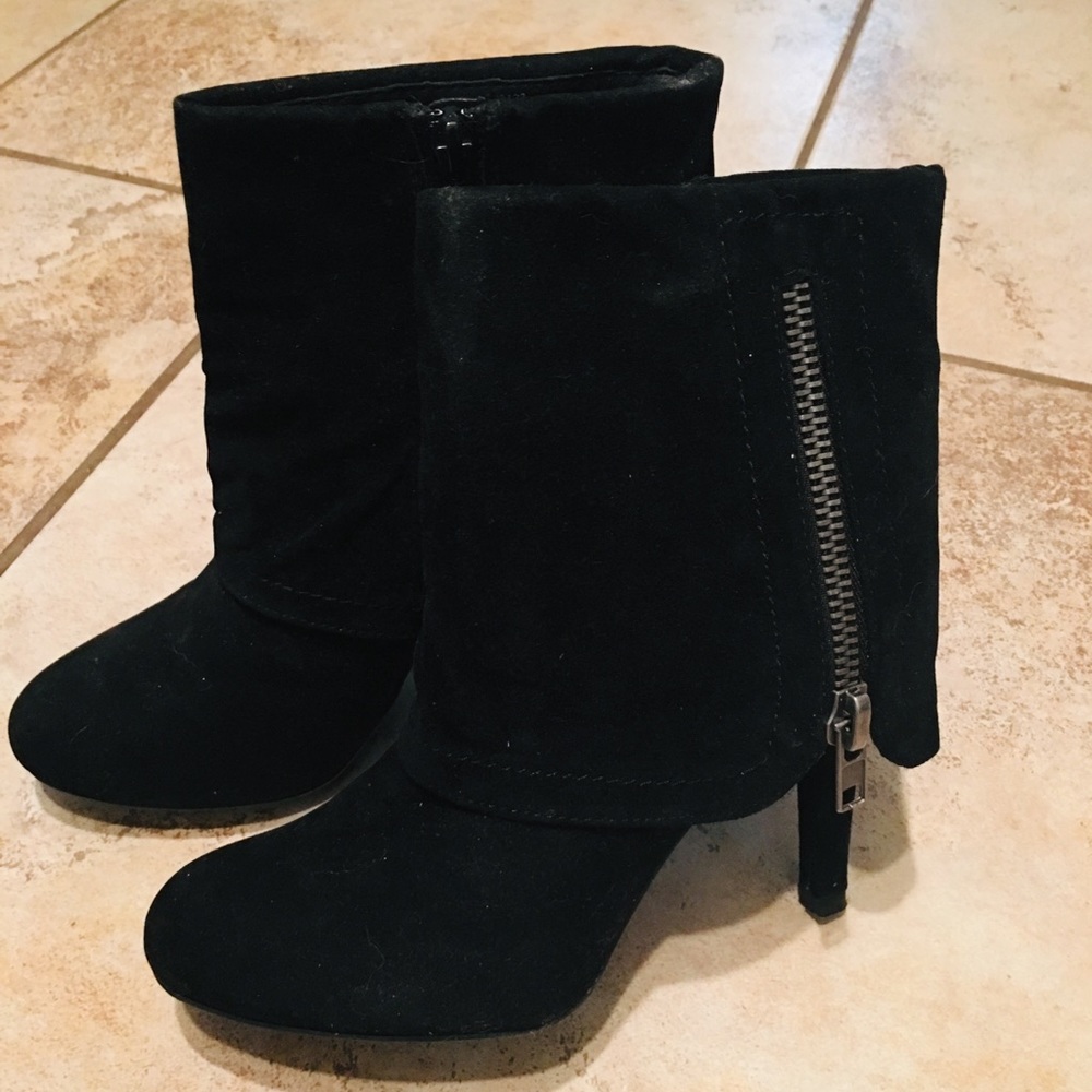 🌸 Price drop 🌸Very Stylish Black Suede Boots!!🎩